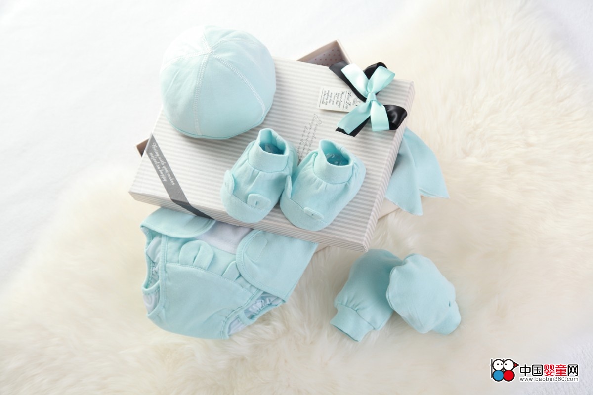 润婴宝婴儿服饰礼盒