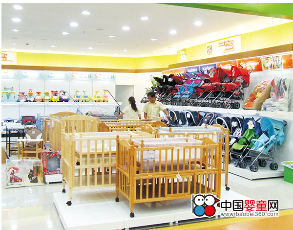爱婴岛母婴加盟店童车童床区展示,孕婴产品库
