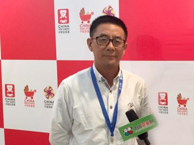 小不点一次解决三大难题 吴世维深度解读奶瓶轻松吸革命