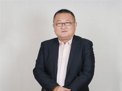 烟台翰霖贸易总经理华泽浦：我和这届年轻人一样喜欢到店